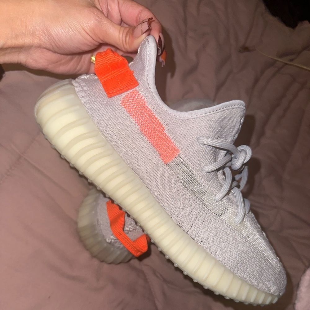 Yeezy boost 350 v2 taillight Size 5.5